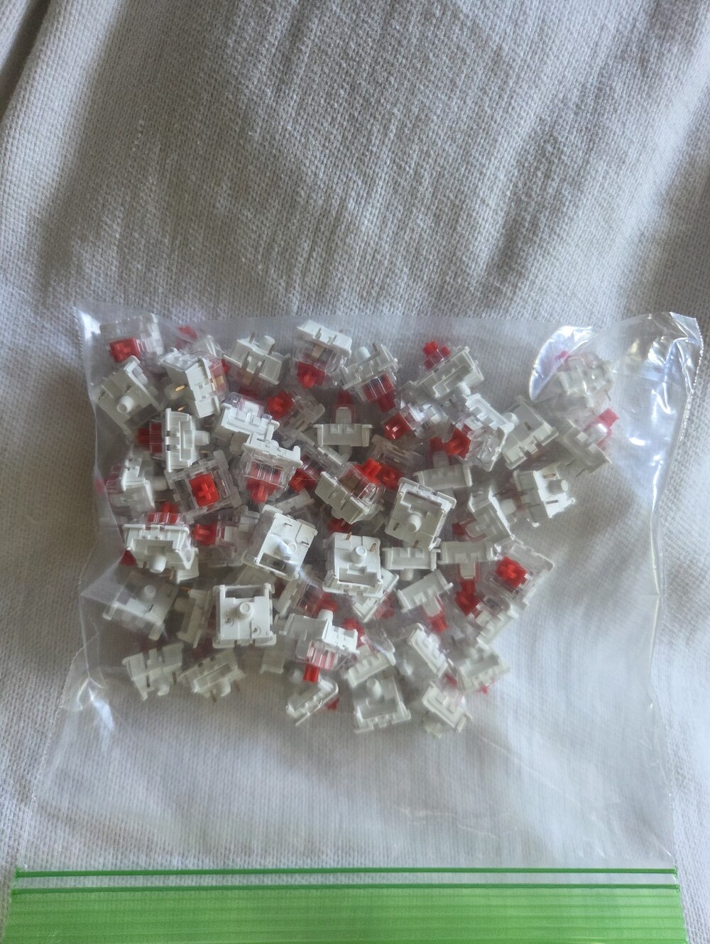 Royal Kludge Hot Swappable Red Keyboard Switches